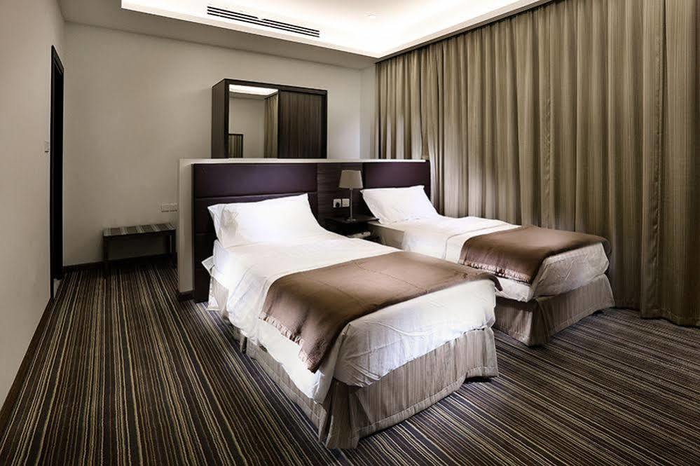 Grand Lily Hotel Suites Al-Hofuf Exterior foto